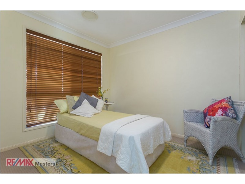 18/6 Harbourview Court, Raby Bay QLD 4163