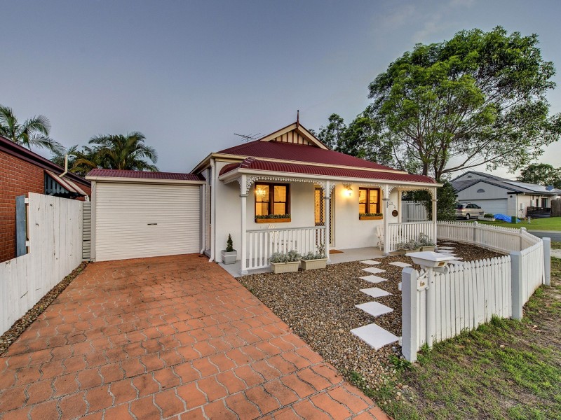 10 Moran Cr, Forest Lake QLD 4078