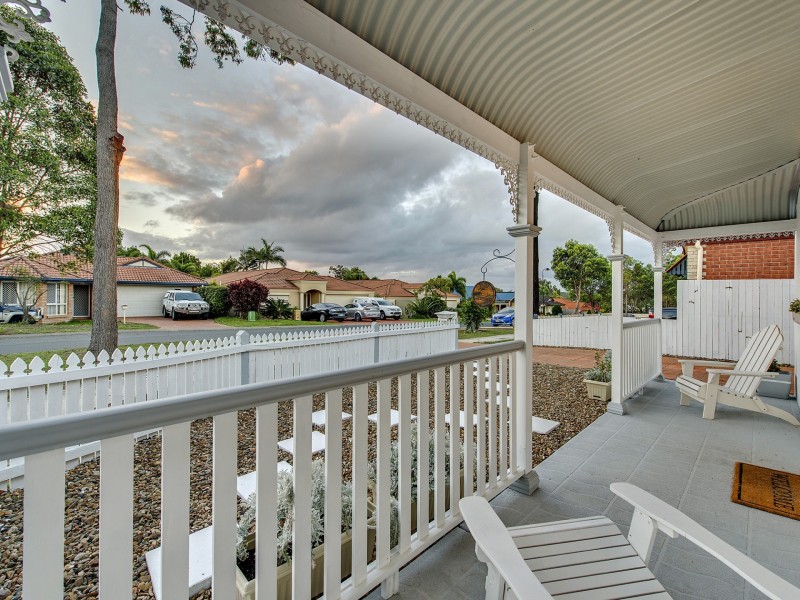 10 Moran Cr, Forest Lake QLD 4078