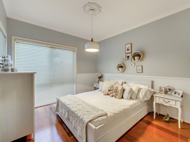 10 Moran Cr, Forest Lake QLD 4078