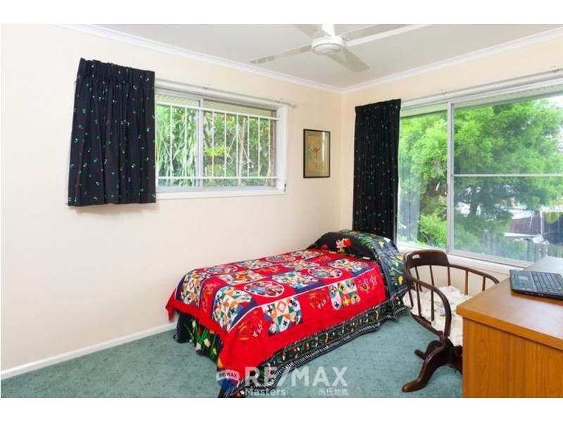 21 Le Grand Street, Macgregor QLD 4109