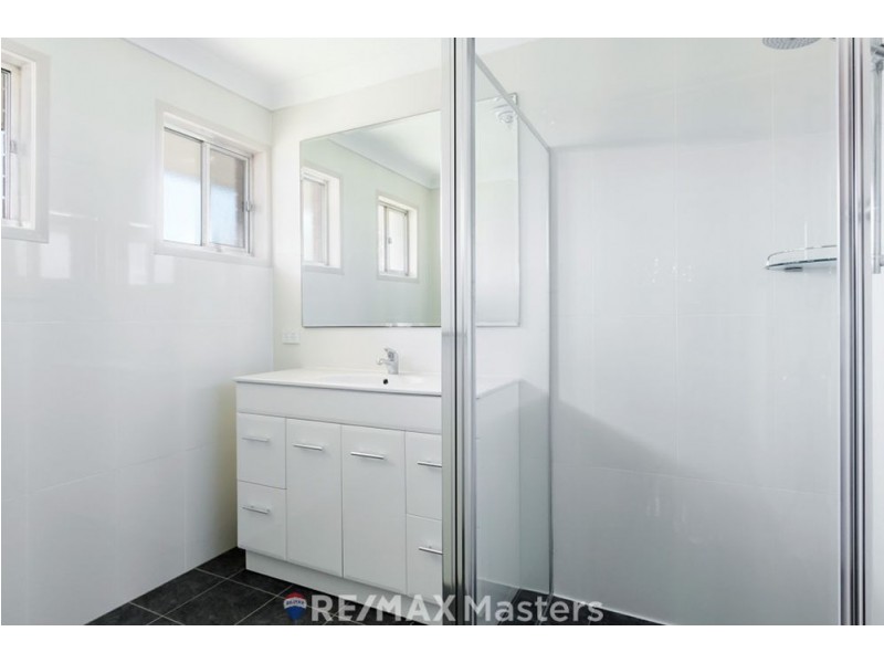 12 Lorrimore Street, Macgregor QLD 4109