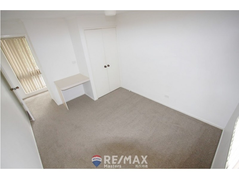 18 Bordeaux Street, Eight Mile Plains QLD 4113