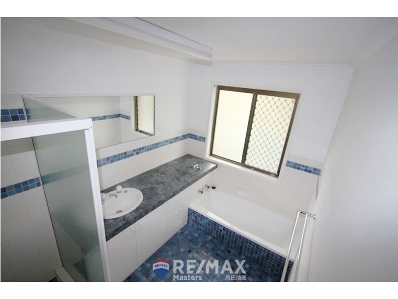 18 Bordeaux Street, Eight Mile Plains QLD 4113