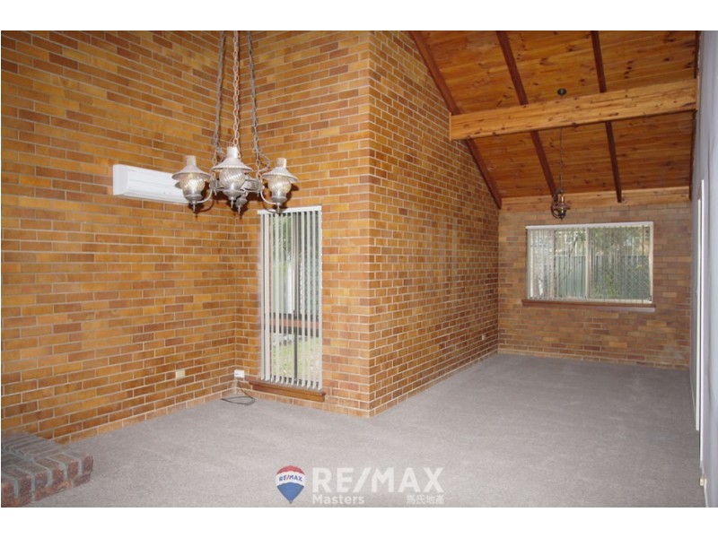 18 Bordeaux Street, Eight Mile Plains QLD 4113