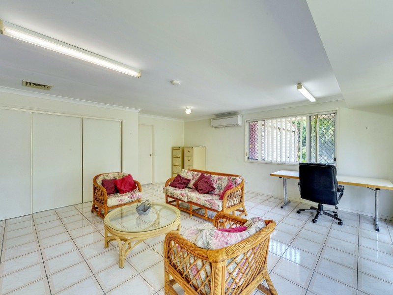 5 Gracemere Pl, Forest Lake QLD 4078