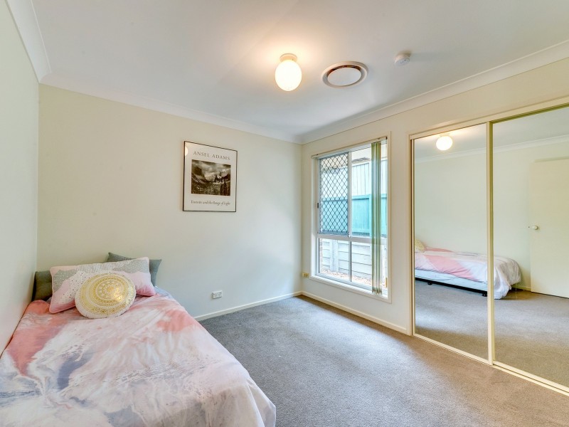 5 Gracemere Pl, Forest Lake QLD 4078