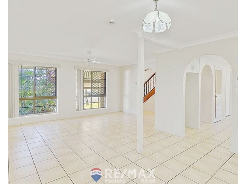 11 Green Way, Rochedale South QLD 4123