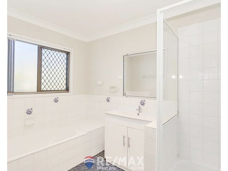 11 Green Way, Rochedale South QLD 4123