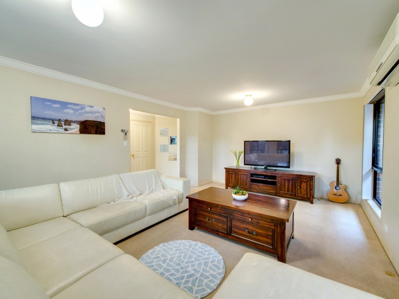 59 Booloumba Cr, Forest Lake QLD 4078