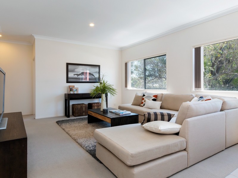 7 Joyce Street, Coopers Plains QLD 4108