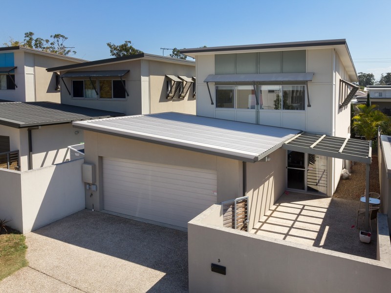 5 Tinaroo Street, Calamvale QLD 4116