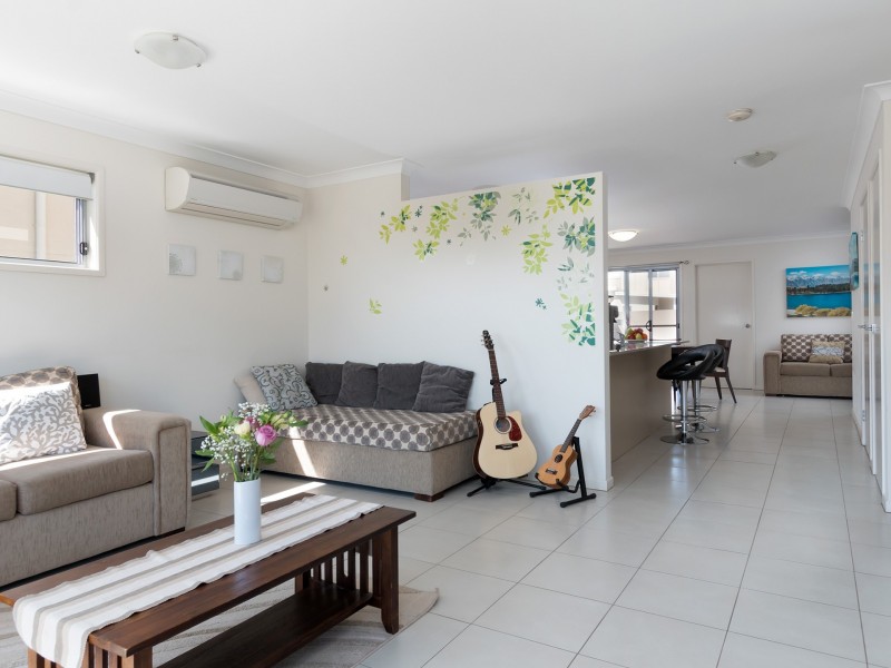 5 Tinaroo Street, Calamvale QLD 4116