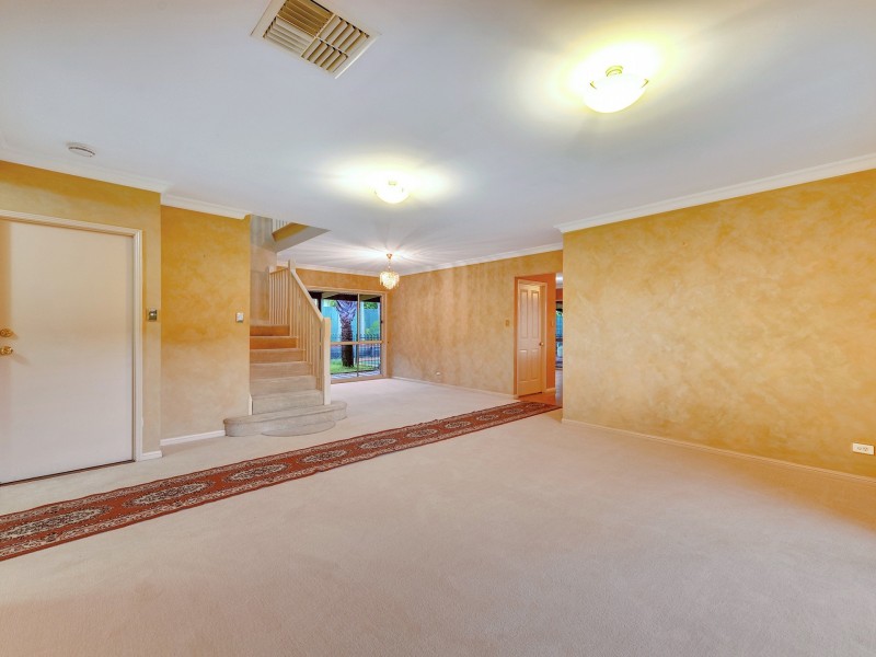 11 Danbulla Cr, Forest Lake QLD 4078