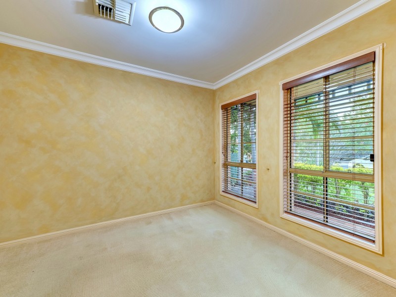 11 Danbulla Cr, Forest Lake QLD 4078