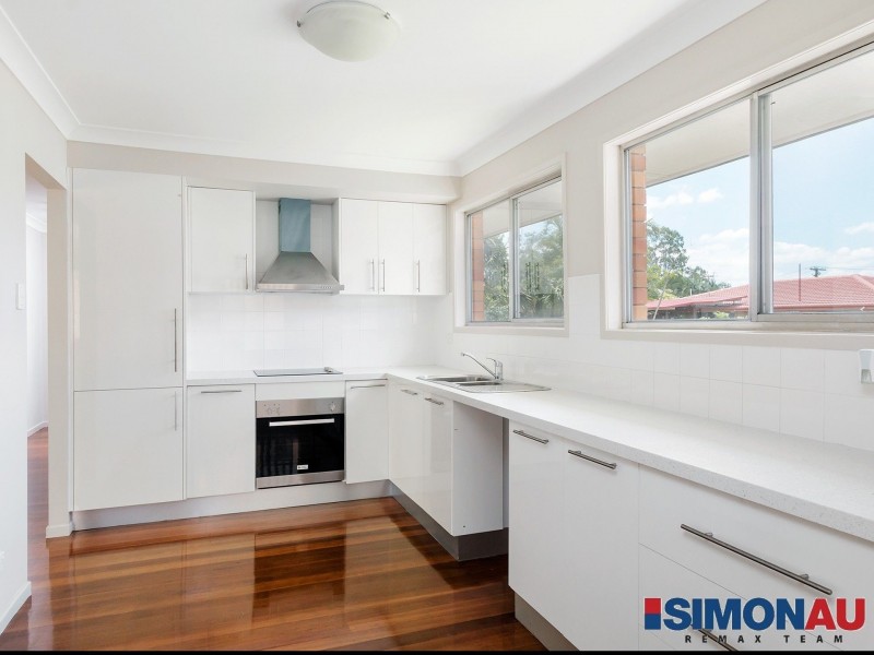 12 Lorrimore Street, Macgregor QLD 4109
