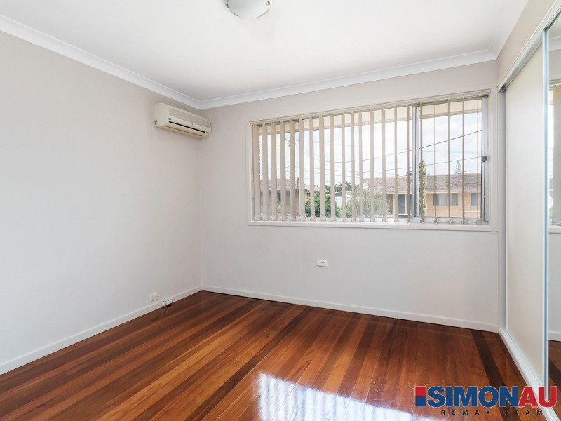 12 Lorrimore Street, Macgregor QLD 4109