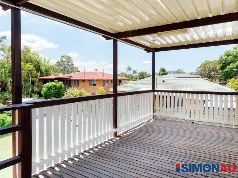 12 Lorrimore Street, Macgregor QLD 4109