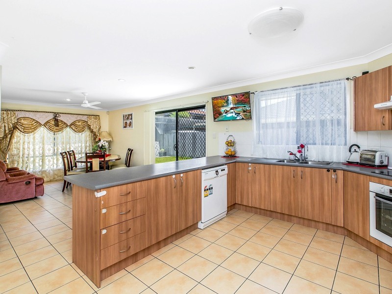 5 Selkirk Cl, Oxley QLD 4075