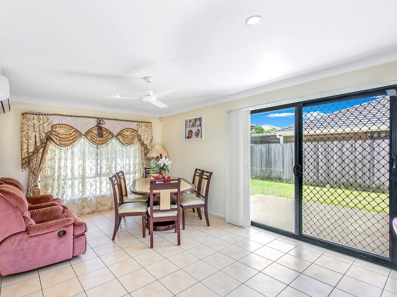 5 Selkirk Cl, Oxley QLD 4075