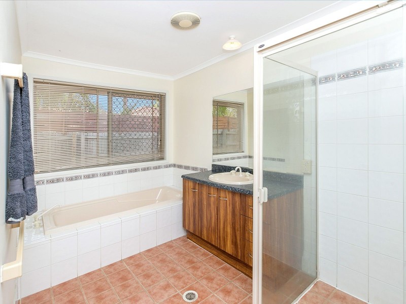 30 Richmond Pl, Forest Lake QLD 4078