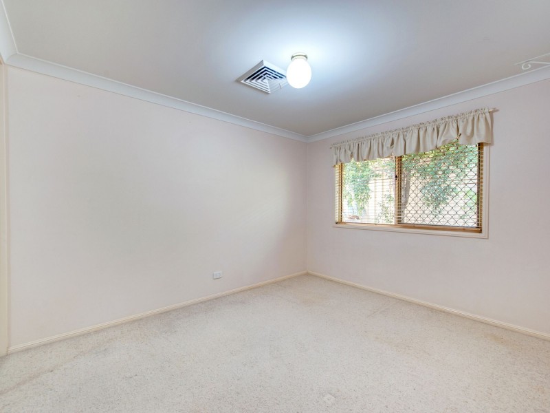 13 Pintail Cr, Forest Lake QLD 4078