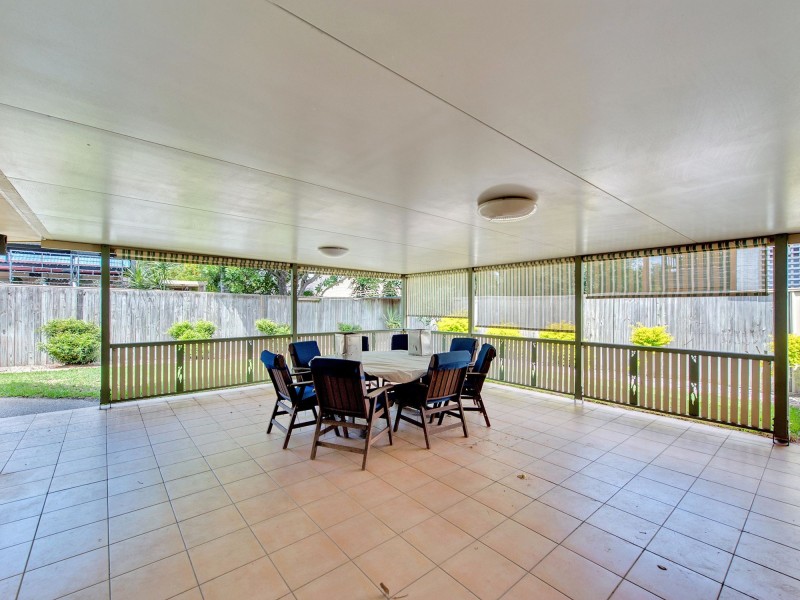 13 Pintail Cr, Forest Lake QLD 4078