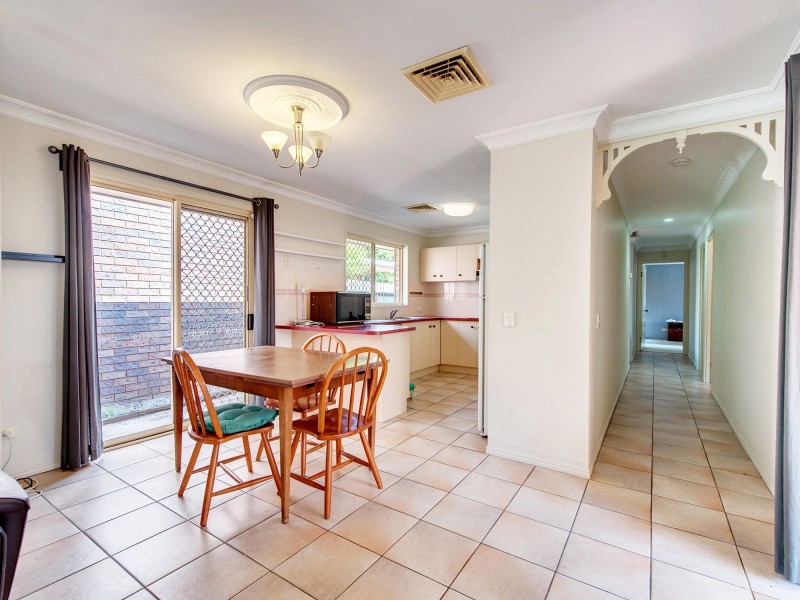 76 Banksia Cct, Forest Lake QLD 4078