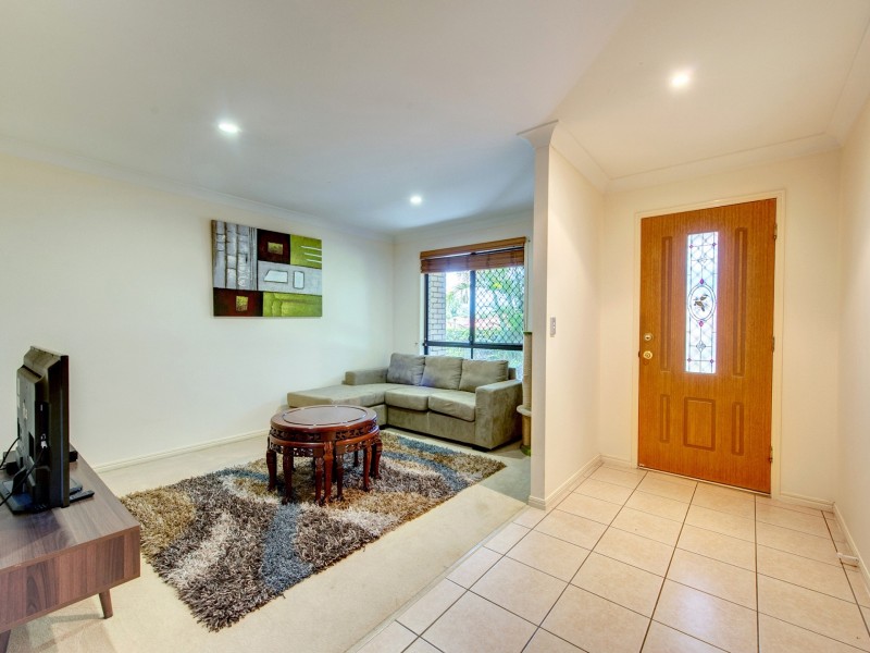 45 Paton Cr, Forest Lake QLD 4078