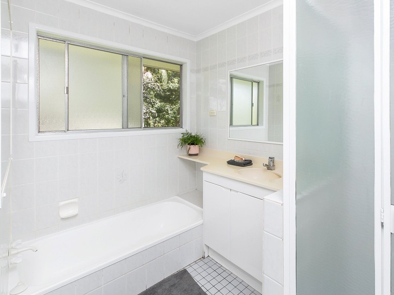 19 Harefield St, Indooroopilly QLD 4068