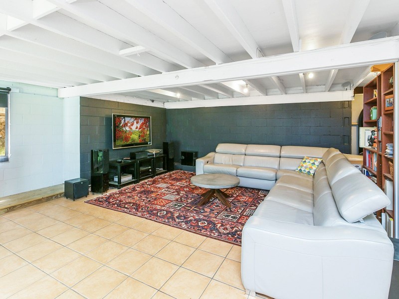 19 Harefield St, Indooroopilly QLD 4068