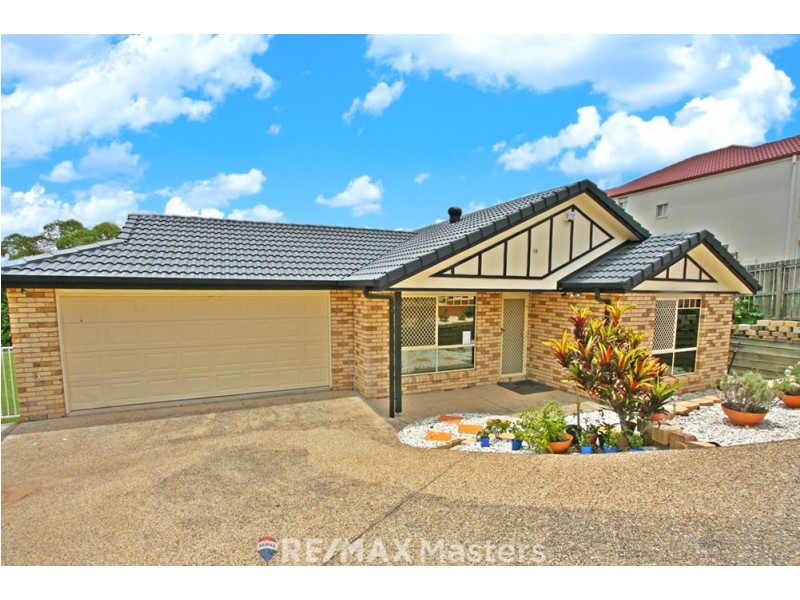 15 Mayfair Place, Stretton QLD 4116