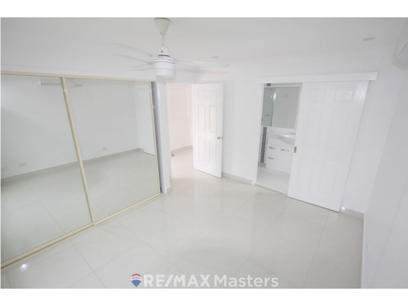 15 Mayfair Place, Stretton QLD 4116