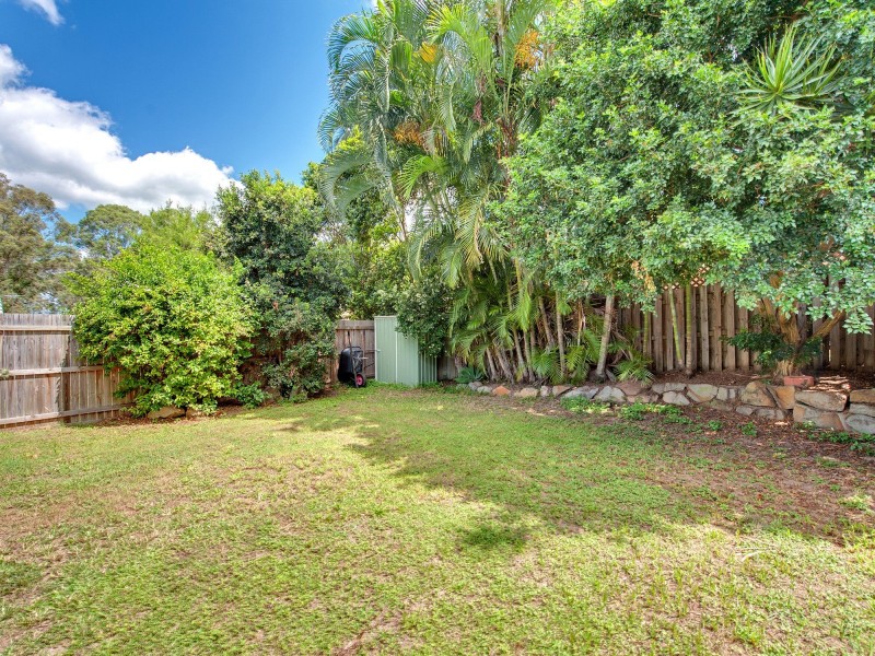 19 Dampier Cr, Forest Lake QLD 4078