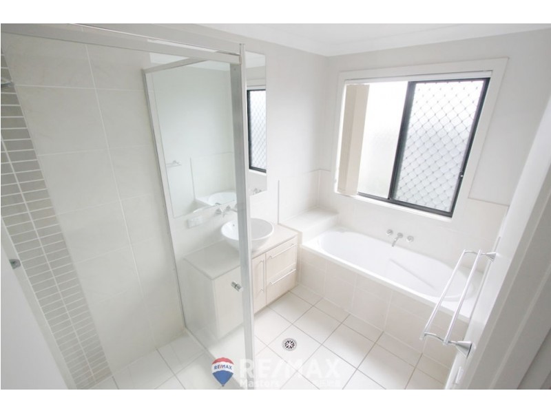 98 Didbrook Street, Robertson QLD 4109