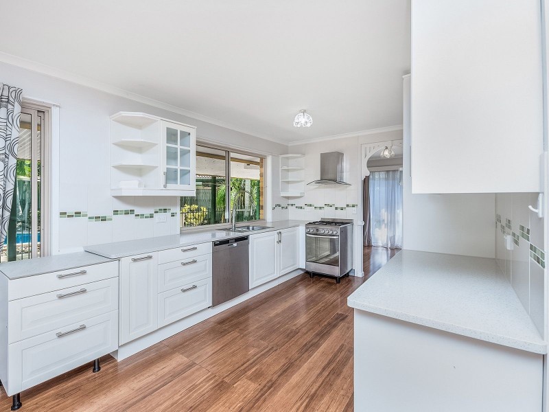 35 Serrata Cct, Forest Lake QLD 4078