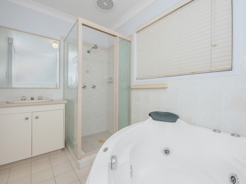 47 Flinders Cres, Forest Lake QLD 4078