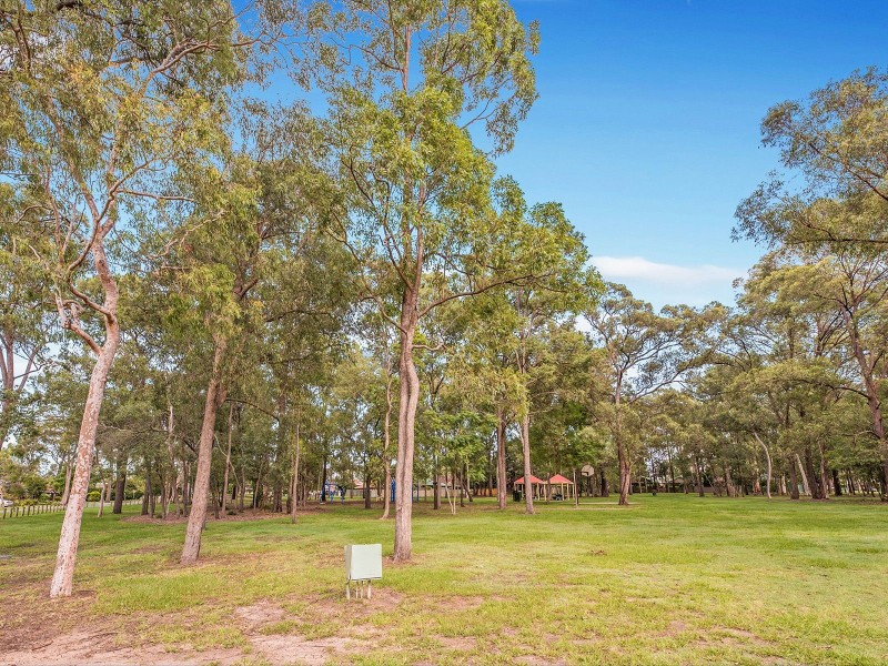 118 Banksia Circuit, Forest Lake QLD 4078