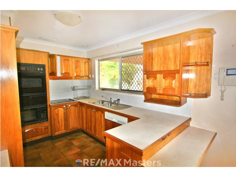 30 Chadford Street, Macgregor QLD 4109