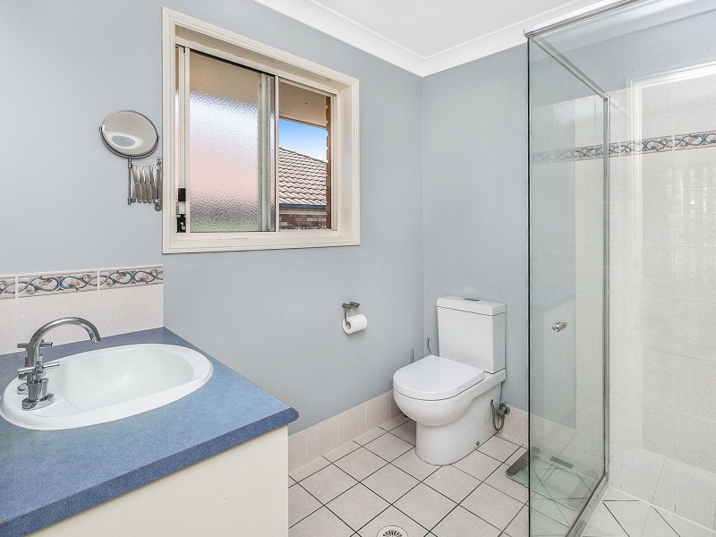 39 Pintail Cr, Forest Lake QLD 4078