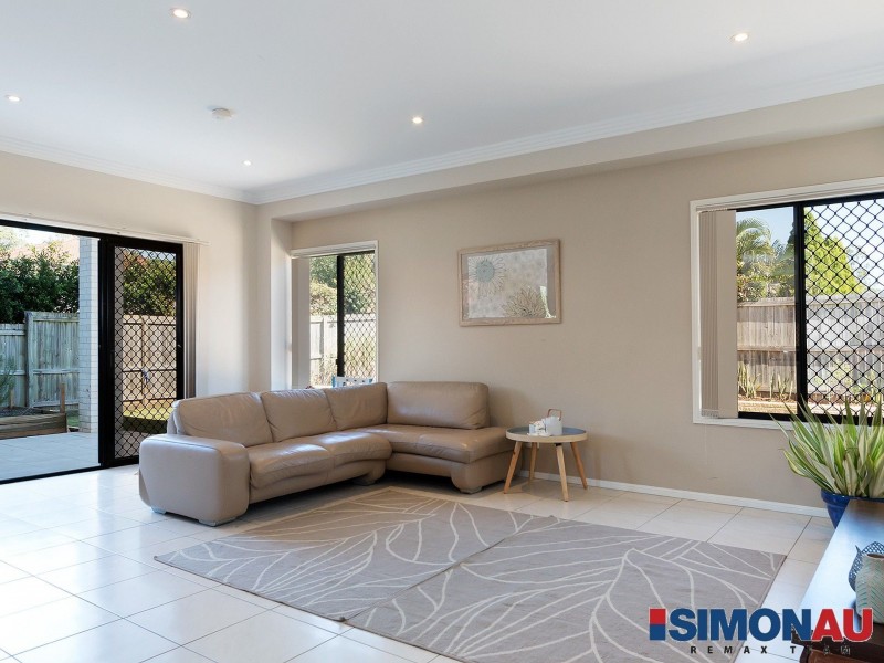 28 Semper Place, Calamvale QLD 4116