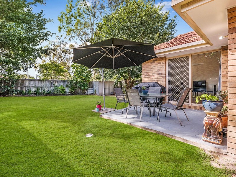 60 Beaufront Pl, Forest Lake QLD 4078