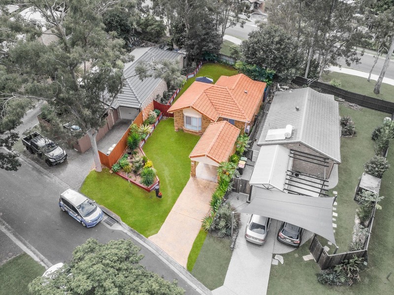 60 Beaufront Pl, Forest Lake QLD 4078