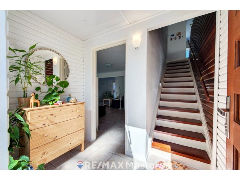 24 Horizon Drive, Jamboree Heights QLD 4074