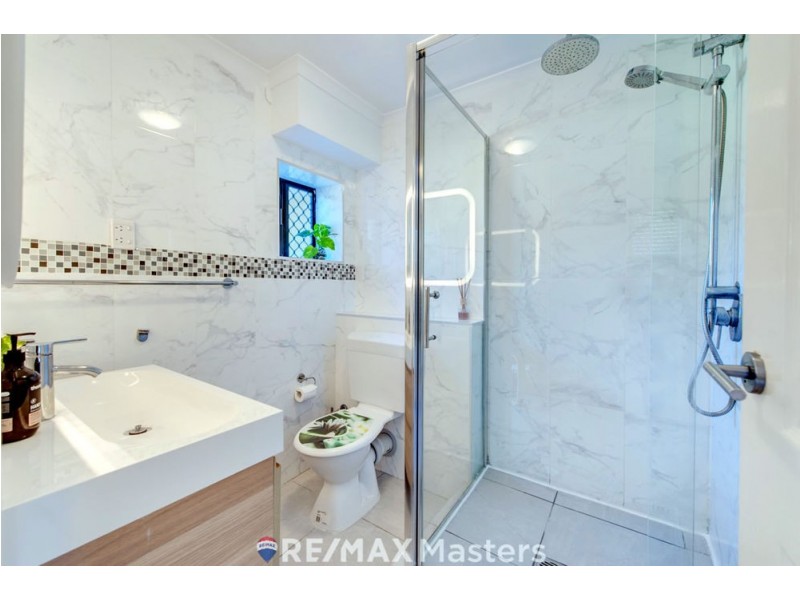 24 Horizon Drive, Jamboree Heights QLD 4074