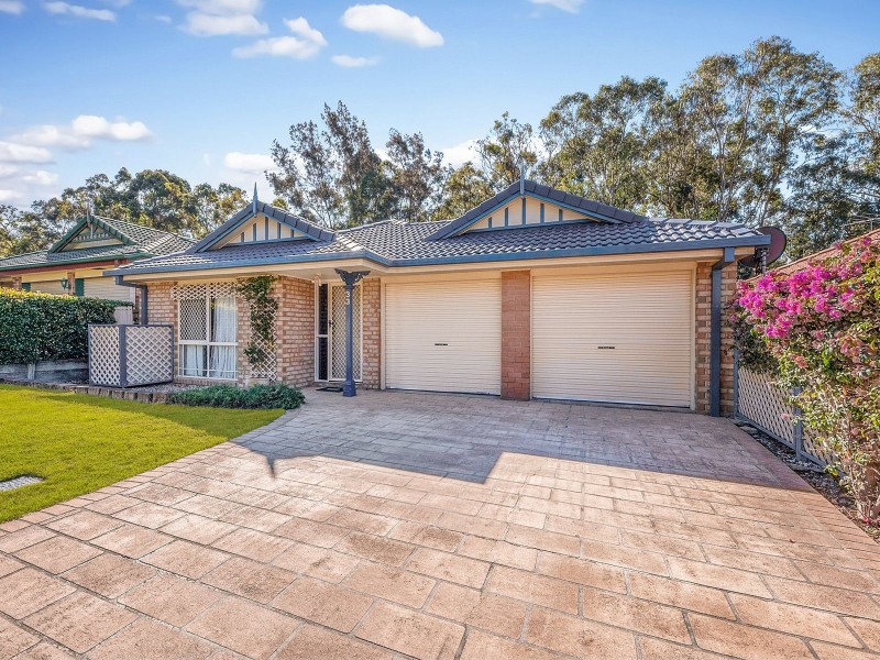 33 Prospect Cres, Forest Lake QLD 4078