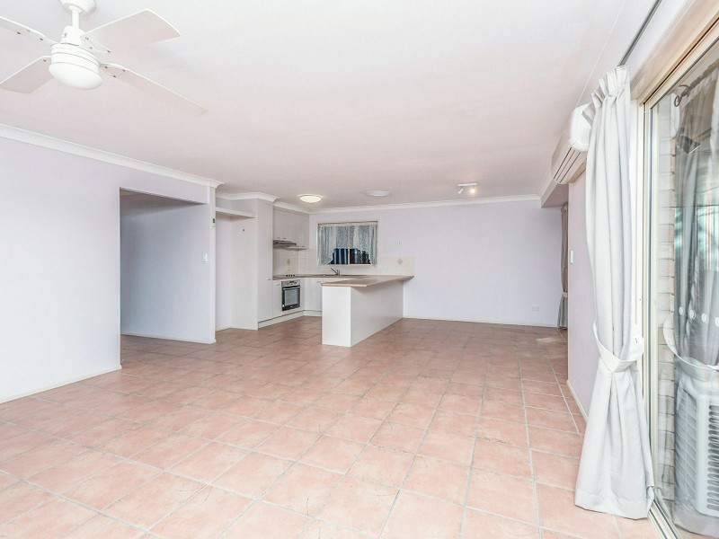 33 Prospect Cres, Forest Lake QLD 4078