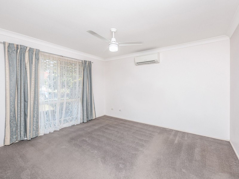 33 Prospect Cres, Forest Lake QLD 4078