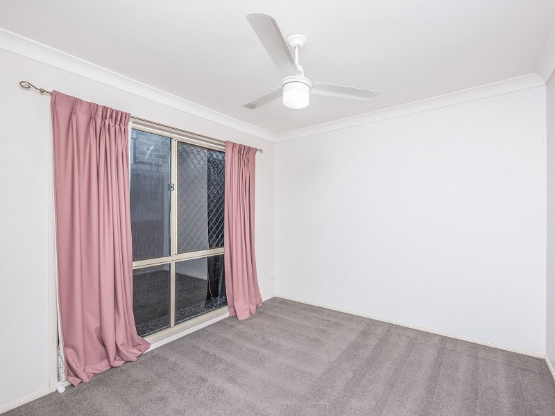 33 Prospect Cres, Forest Lake QLD 4078