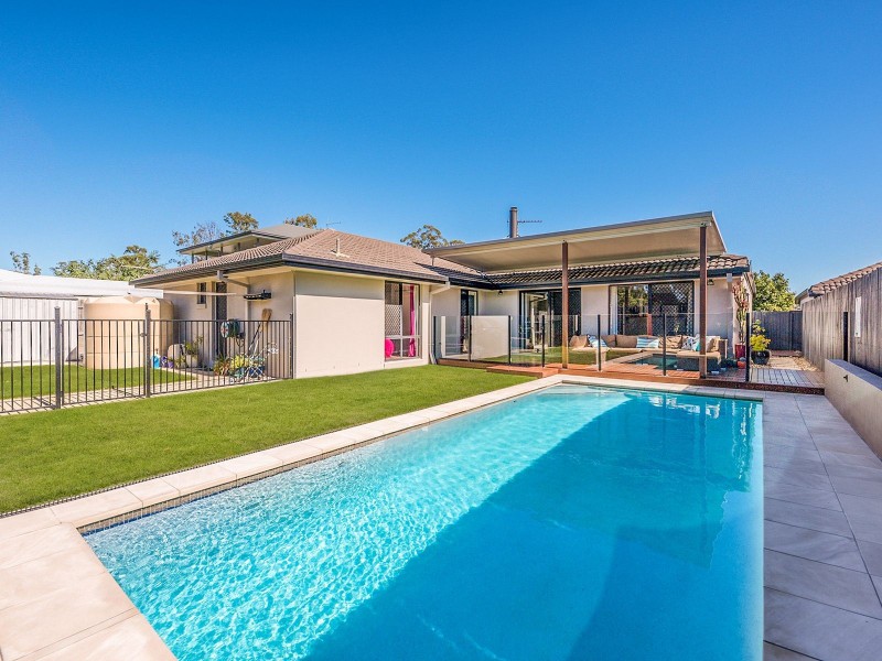 9 Van Asch Cl, Doolandella QLD 4077